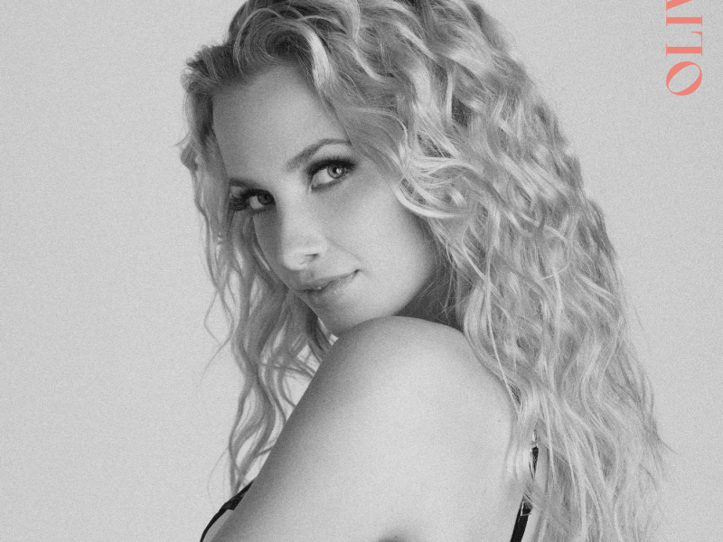 Can't Break a Broken Heart (Acoustic Version)