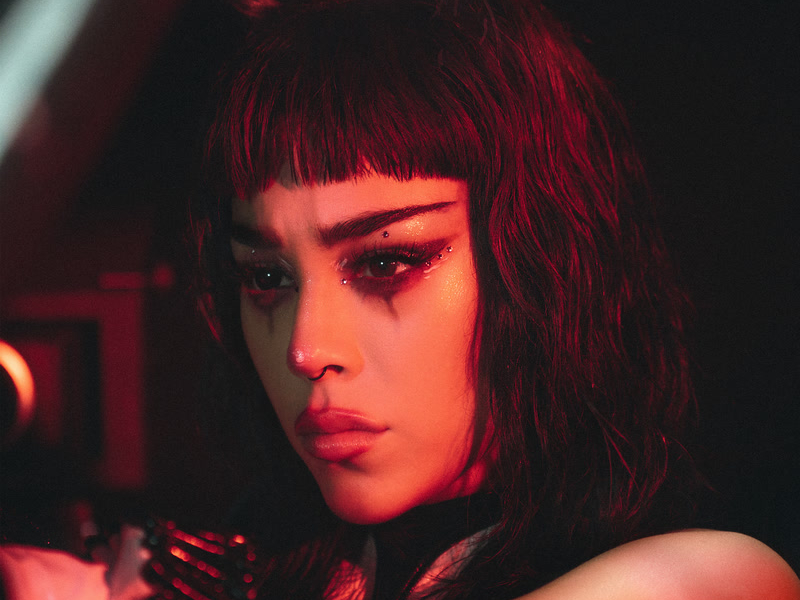 TENEMOS QUE HABLAR (Single)