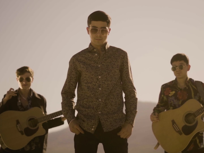 Tinta En La Hoja (MV) (Single)