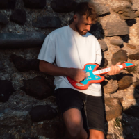 Shoulder (Solo) (Single)