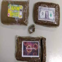 300 G EN MI HUEVO (Single)