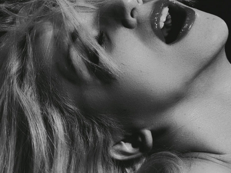 Bitch's and Drugs (Single)