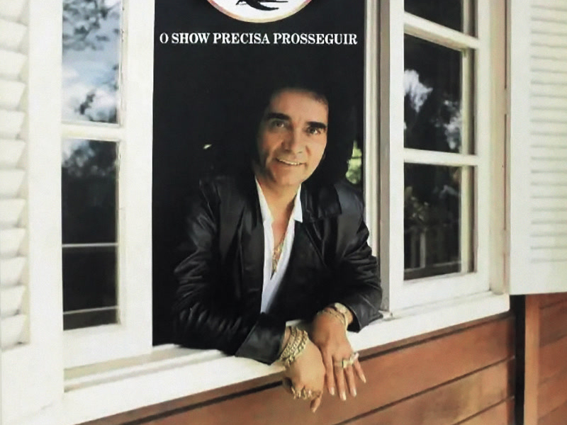 O Show Precisa Prosseguir