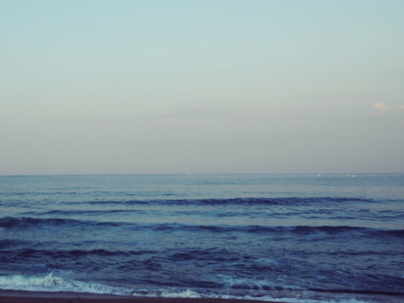 Be Alone By The Ocean (Single)