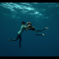 Runnin' (Lose It All) (MV) (Single)