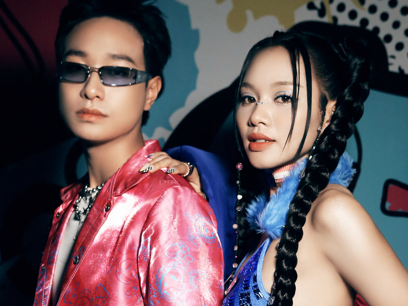 Yêu Đậm Âm Điệu (Single)