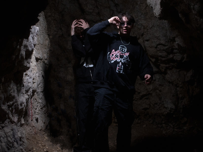 ZAMKNIJ P!ZDE (Single)