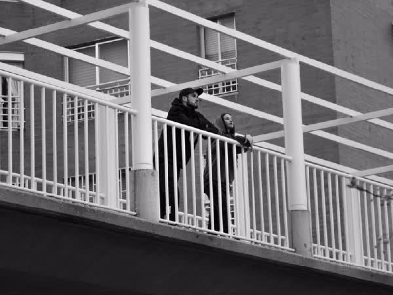 Entre Los Bloques (Single)