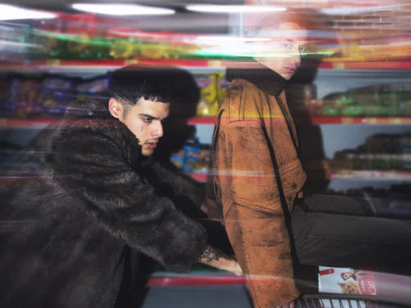 PARA AFUERA (Single)