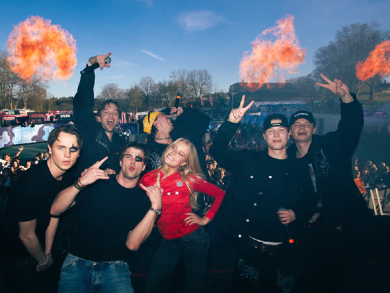 Hallo (Flagship) (Single)