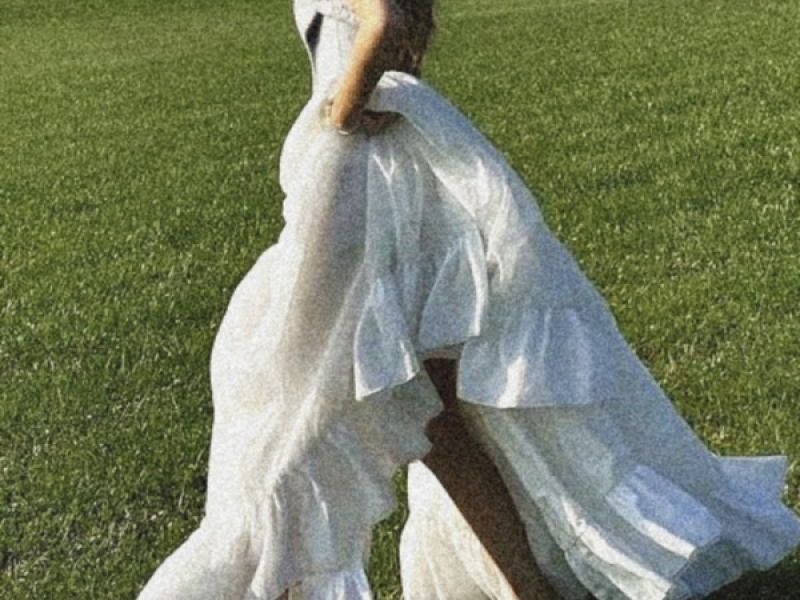 Forgotten flowers that became branches (Single)