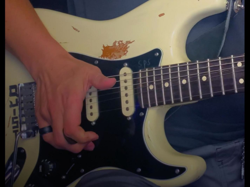 Slow Blues Guitar Backing Track - E Minor (Single)