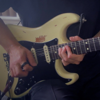 Feel-good Vintage Blues Guitar Backing Track Jam (G) (Single)