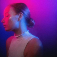 love in the dark (sped up) (Single)