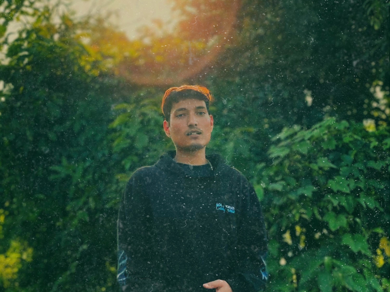 LADKA AAM GHAR KA (Single)