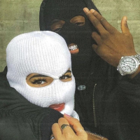 ELA ME ENGANA DIZENDO QUE... (Single)