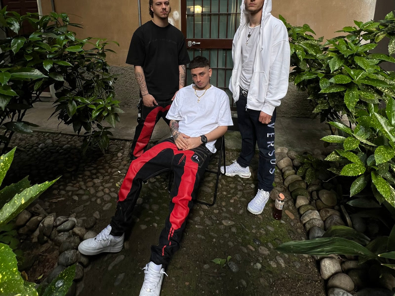 QUELLI COME ME (Single)