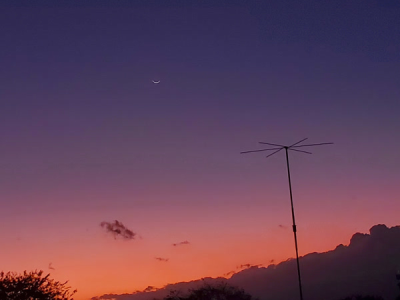 Cloudy Night (Single)