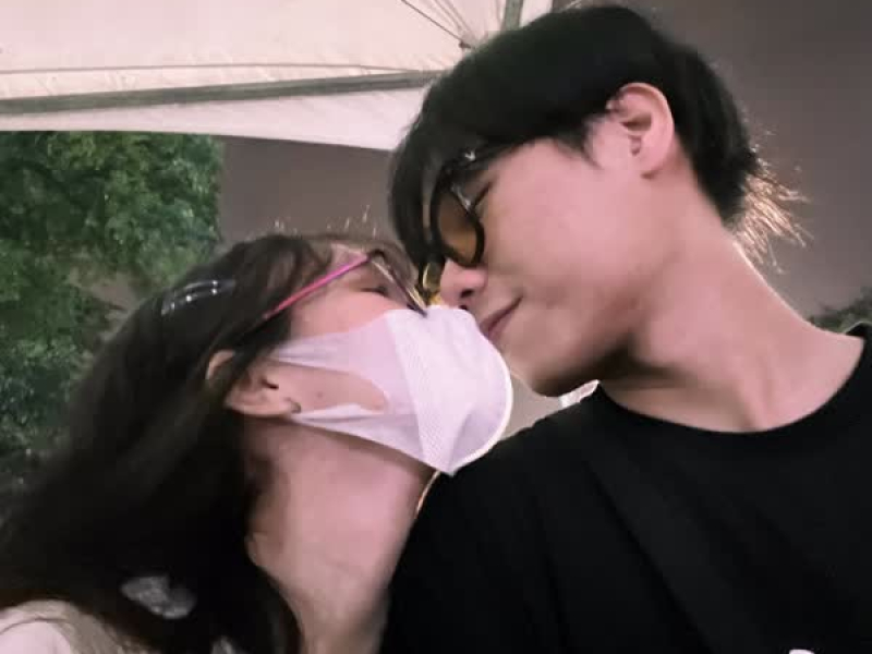 Diện Nguyễn (Single)