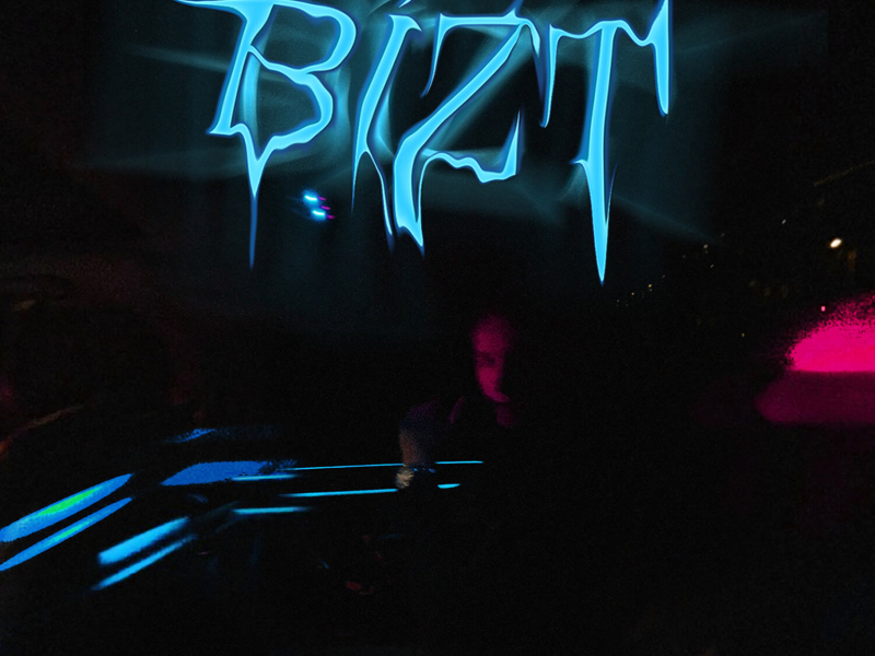 Bízt (Single)