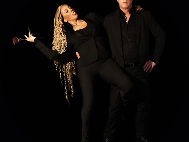 Chasing the Rainbow (feat. Charlotte Kelly) (Single)