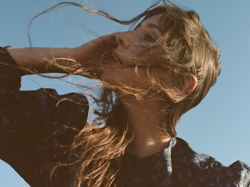 LOVER I BUILT US A THRONE (Single)