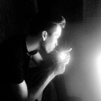 Vừa Hận, Vừa Thương (Single)