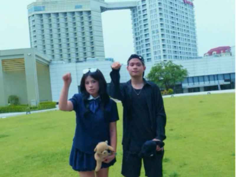 EM IS KITYY (Single)