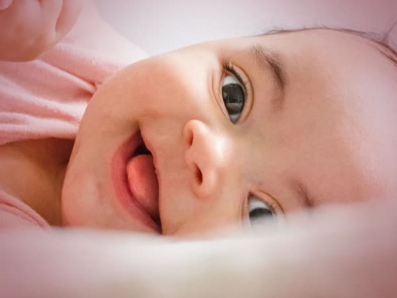 Baby Laughing Sound to Relieve Stress and Relax (Single)
