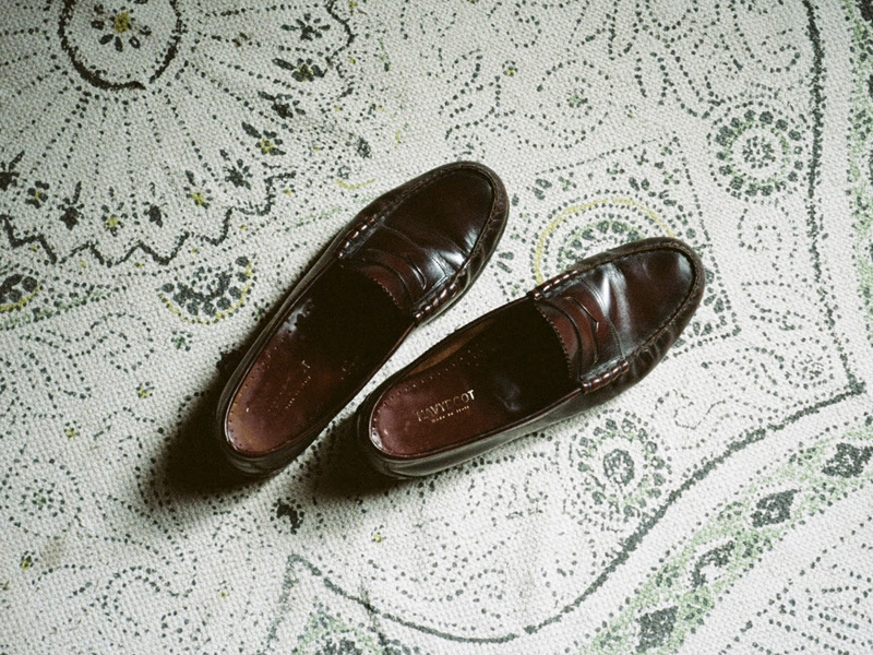 Rote Lederloafer (Single)