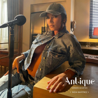 ANTIQUE (Versíon Acústica) (Single)