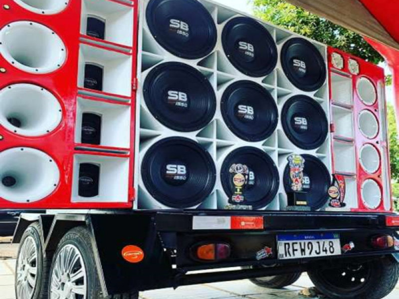 MUSICA PARA RACHA TOCA AS CORNETAS (Single)