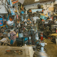 Gardínur og nagladekk (Single)