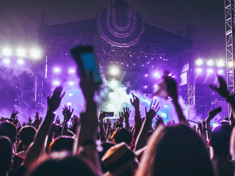 Dancin (Sped Up) (Single)