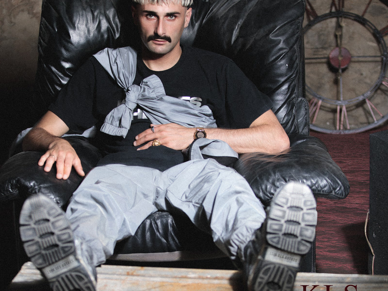 Loin des autres (Single)