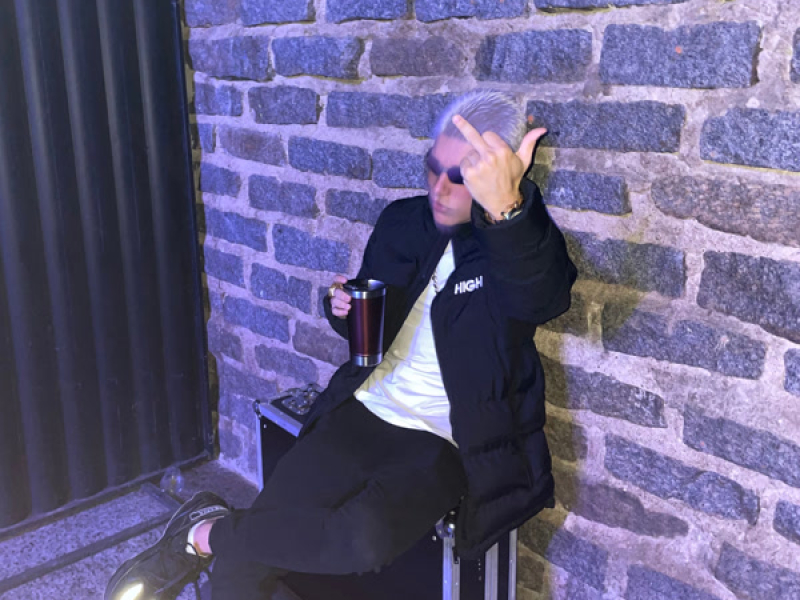 Sanguessuga hoje Tu não vai Se criar pra Mim (Single)