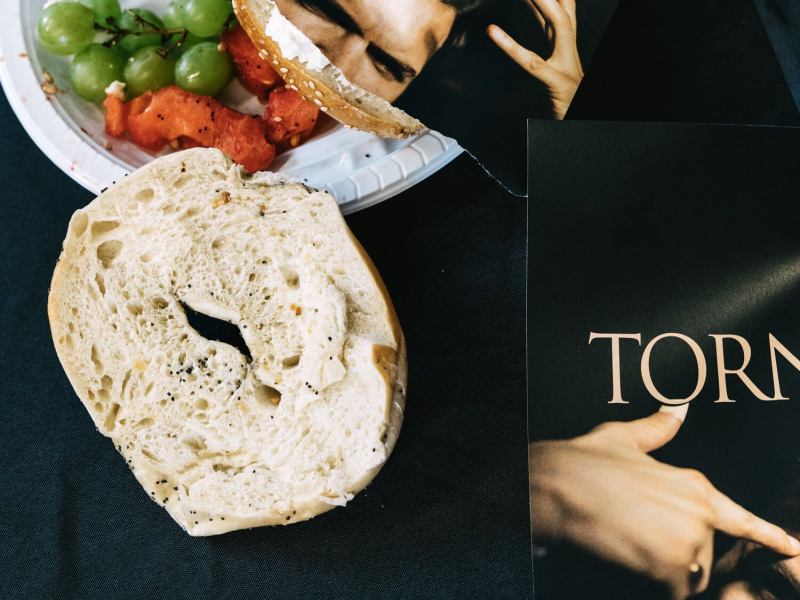 Castaway Makes Me Feel (Single)