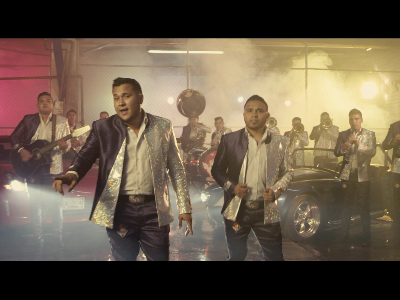 Sigo De Pie (MV) (Single)