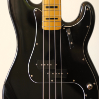 Jazz Funk Bass Backing Track (Am) (Single)