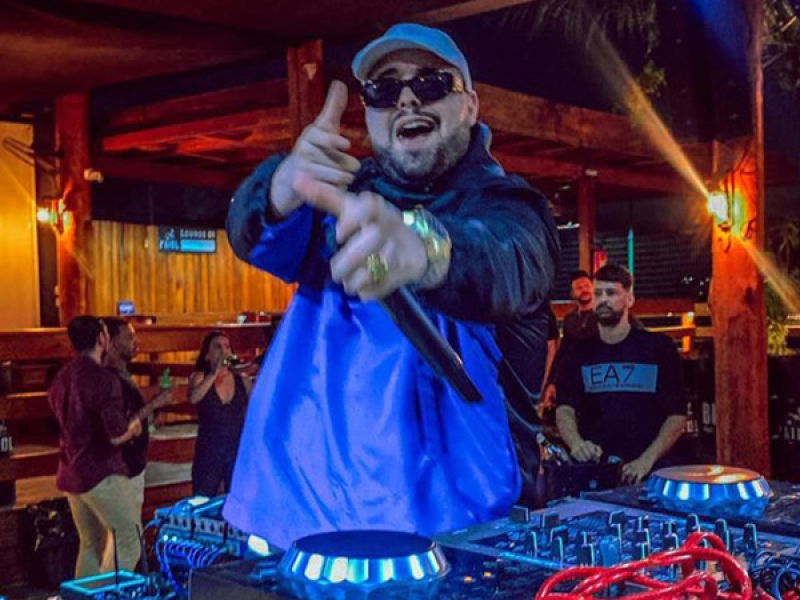 Se Ela Ta Com a Amiga No Pĩao (Single)