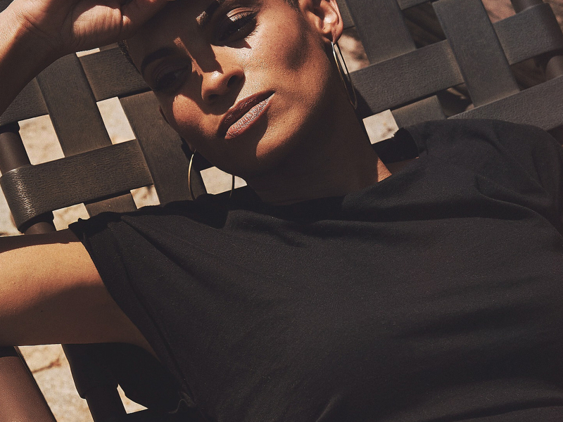 Stay (feat. BJ the Chicago Kid)