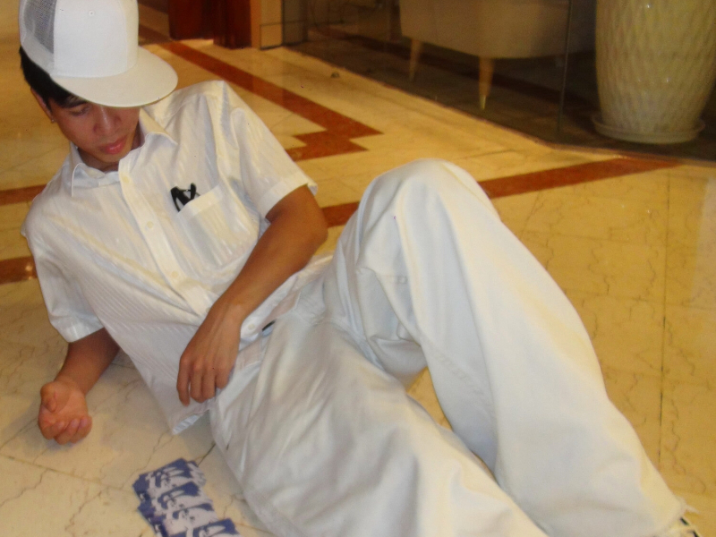 hold it down (Single)