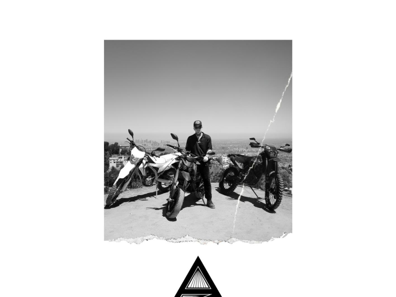 HOLY TRINITY (Single)