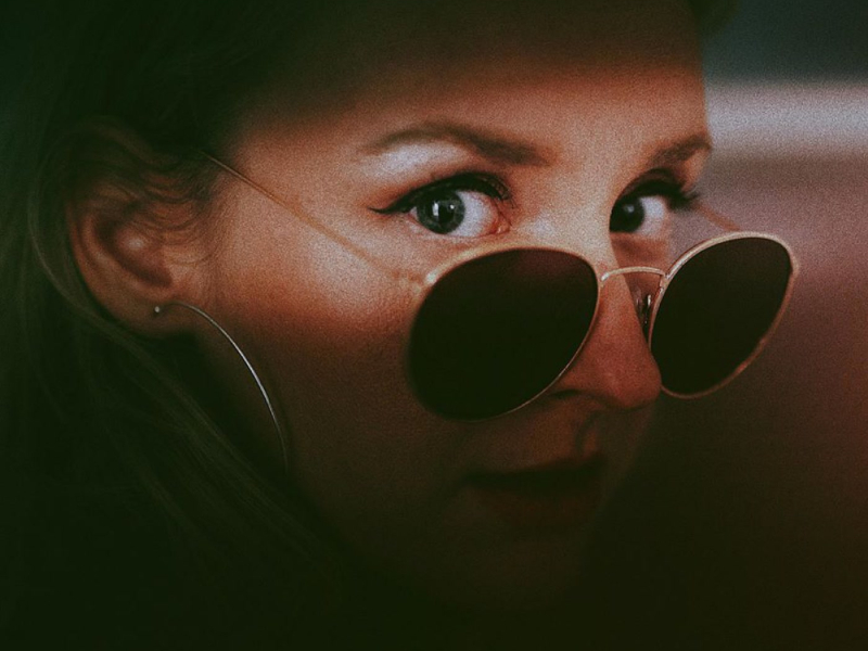 Brave New Woman (Single)