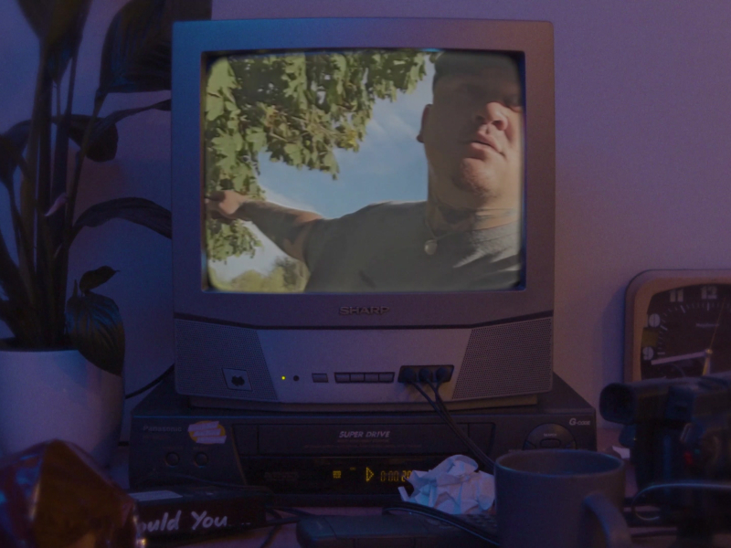 Life Feels Good (Single)