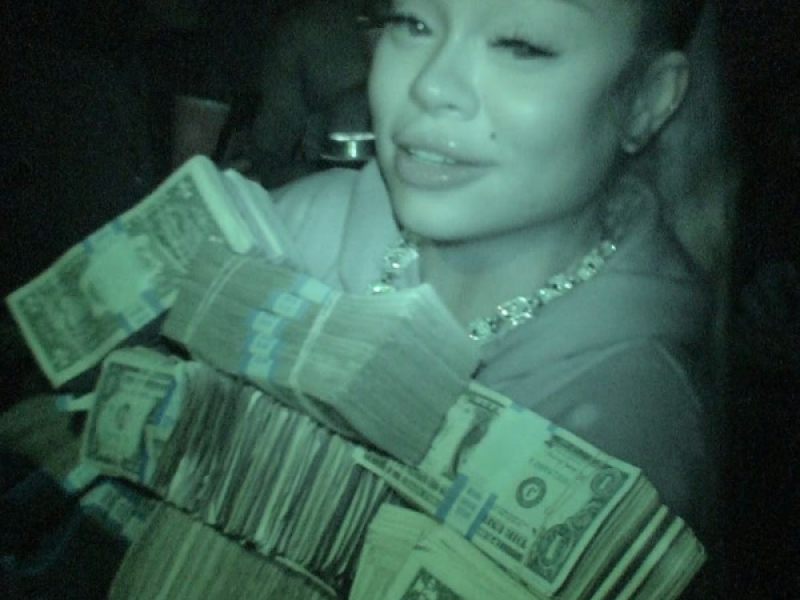 ME DIZ O QUE EU NÃO POSSO VER (Single)