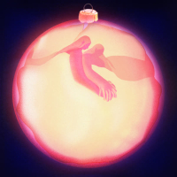 two queens in a king sized bed (Single)