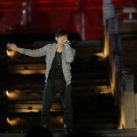 千山万水 / Ngàn Núi Vạn Biển